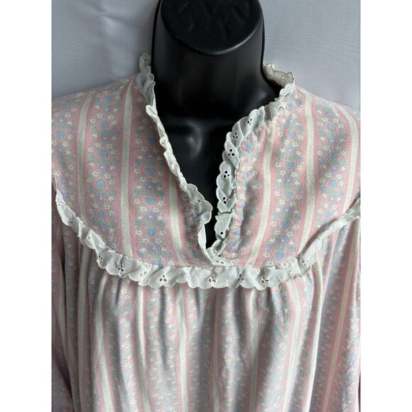Vintage Lanz of Salzburg Nightgown Pink Floral Long Cotton Size M/L Lace Trim - Picture 2 of 9